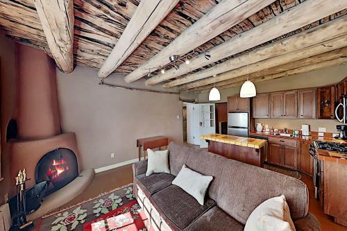 Apartamento Gorgeous Suite - Full Kitchen, Jetted Tub & 2 Kivas Duplex