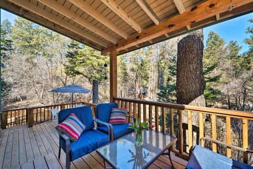Secluded Riverside Cabin With Deck And Gas Grill!