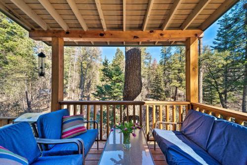 Secluded Riverside Cabin With Deck And Gas Grill!