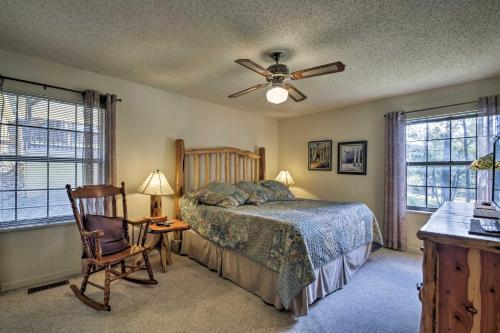 Ruidoso Cabin With Hot Tub And Golf Course Views!
