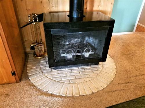 Comfy Cabin