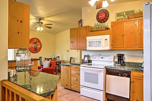 Quiet Ruidoso Hideaway - 2 Mi To Grindstone Lake!