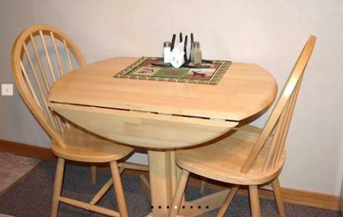 Cozy Bear 8, 1 Br, Fireplace, Midtown, Grill, Sleeps 4