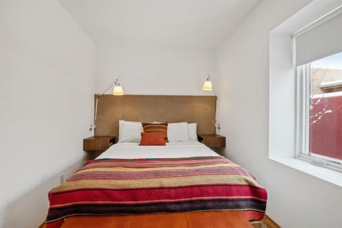 Casa Rojo - Sleek And Comfortable, Blocks From The Plaza