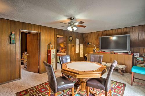 Ruidoso Downs Cabin With Deck Less Than 3 Miles To Race Track
