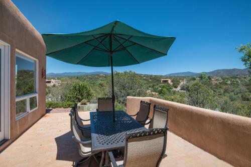 3 Bedroom - 20 Min. Walk To Plaza - Valle Del Sol