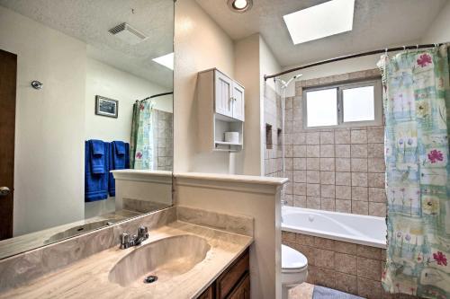 Family-friendly Santa Fe Home About 8 Mins To Downtown!