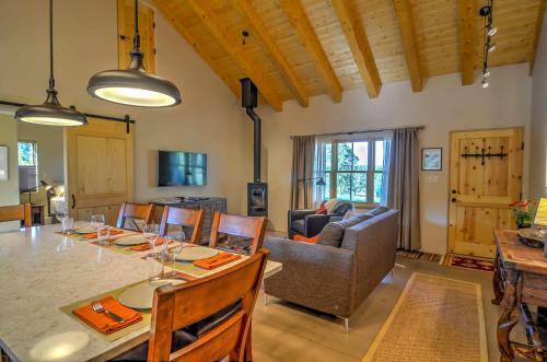 Hidden Santa Fe Gem - Nestled In Tesuque Hills!