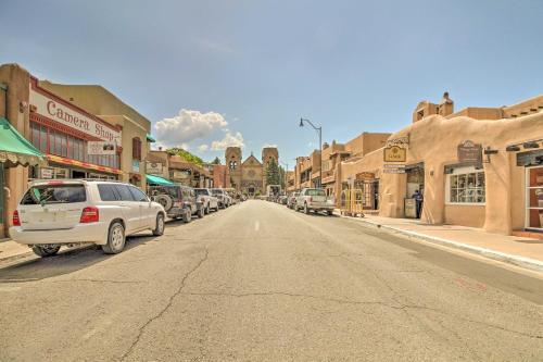 Adobe Townhome With Private Patio Less Than 1mi To Canyon Road