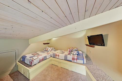 Apartamento Updated Mountainside Condo With Hot Tub Condo