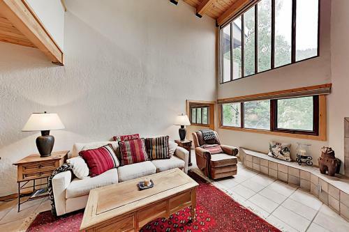 Apartamento Walk To Slopes! Designer Condo With Ski Locker Condo