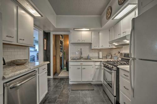 Modern, Comfortable Home, 2 Mi To Ub Campus!