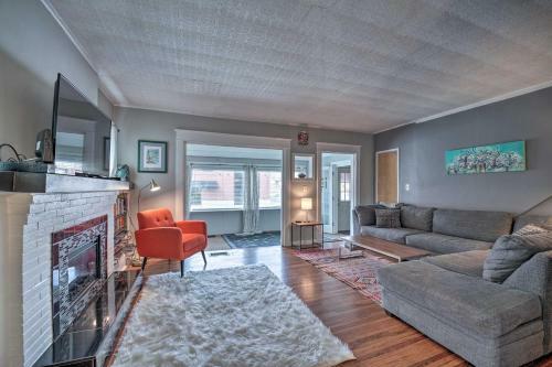 Modern, Comfortable Home, 2 Mi To Ub Campus!