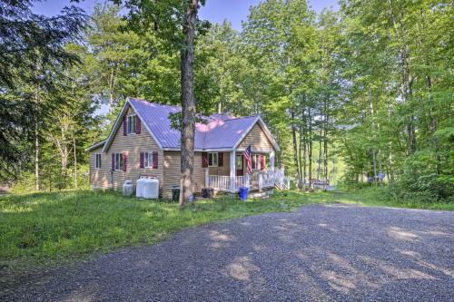Hidden Lakefront Retreat Fire Pit And Fishing Dock!