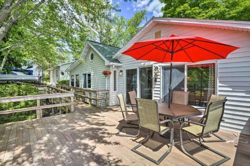 Family-friendly Cayuga Lake Retreat With Dock!