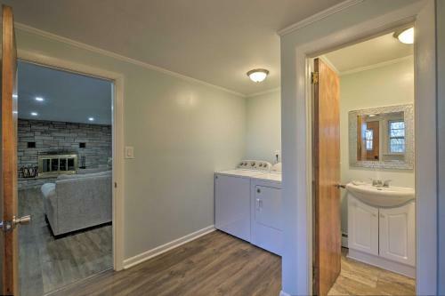 Peaceful Pines - Charming Saugerties Escape