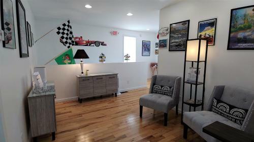Apex Inn Bed And Breakfast