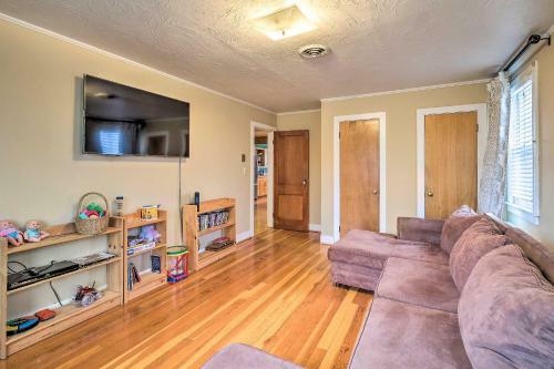 Luxe Windham Home With Hot Tub - Walk To Ski Resort!