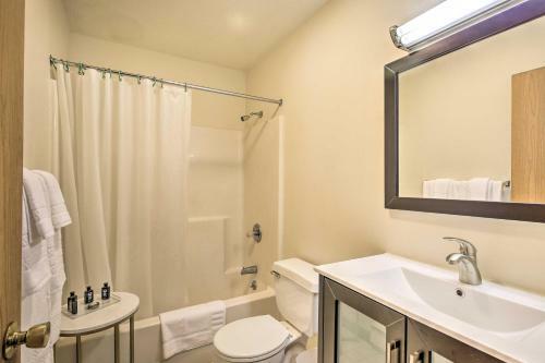 Apartamento Peaceful Family Condo With Deck And Mountain View!