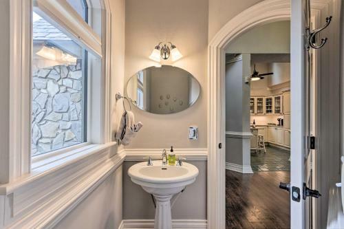 Modern Asheville Sanctuary On Elk Mountain!