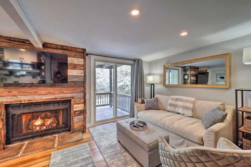 Apartamento Cozy Banner Elk Studio With Deck - 1 Mi To Ski!