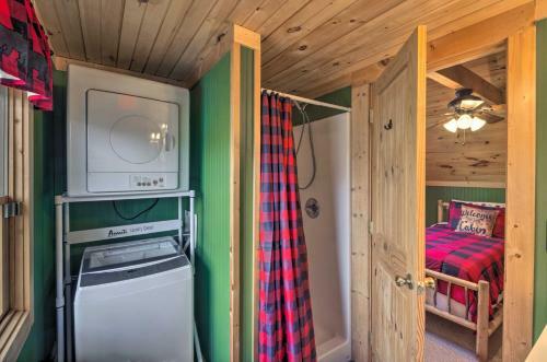Beech Mountain Cabin W/ 180� Views - Near Hiking!