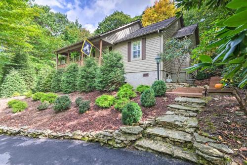 Stunning Beech Mountain Cabin With Porch And Hearth