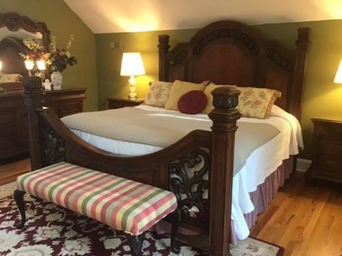 Hotel Red Rocker Inn