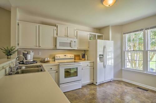 Quiet Raleigh Area Home, 10 Miles To Nc State