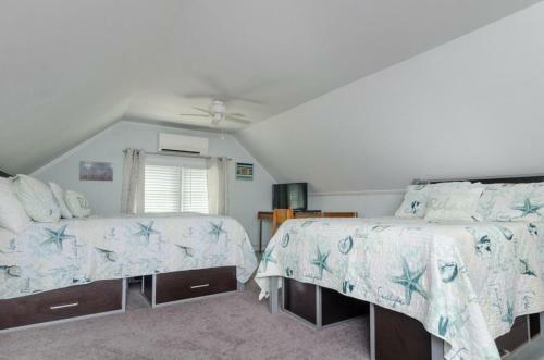 Boat Dock Bungalow