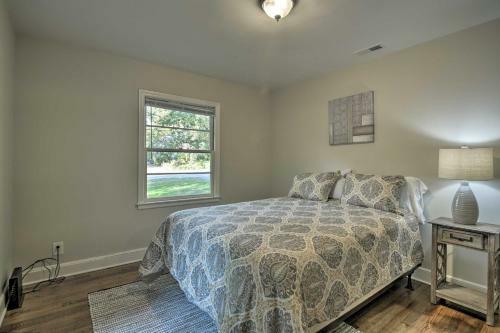 Updated Family Home With Yard, 4 Mi To Downtown
