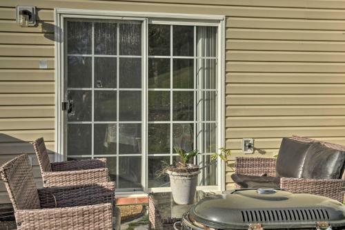 Greensboro Getaway With Patio About 7 Mi To Downtown