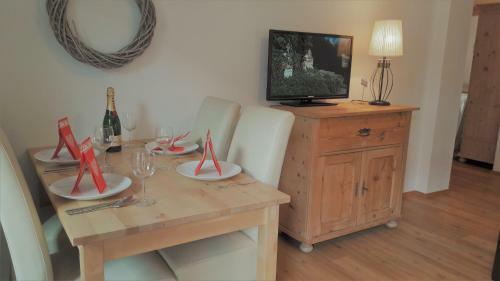 Hostal Pension Chalet Schott