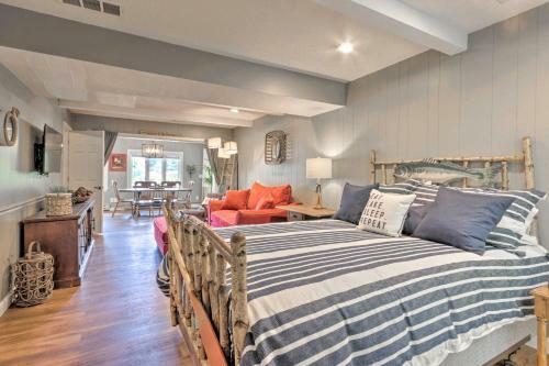 Apartamento Hendersonville Lake Apt With Dock, Deck And View!