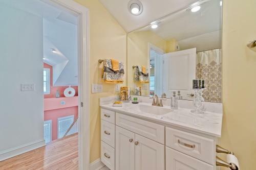 285 Ocean Boulevard East Home