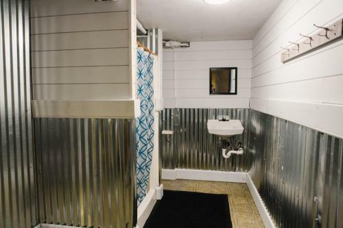 Holden Pattern Home