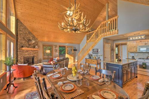 Mountaintop Murphy Cabin By Hiwassee River!