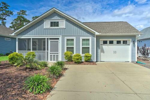 Modern Oak Island Home, 1 Mile To The Beach!