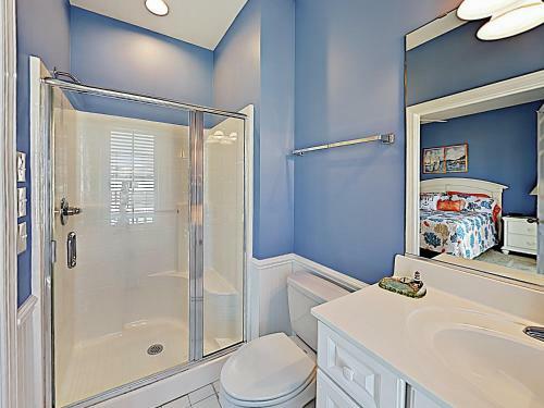 Expansive Beach Beauty With Private Pool & Balconies Home