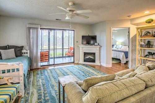 Apartamento Step-free Condo With Pool, 2 Mi To Sunset Beach