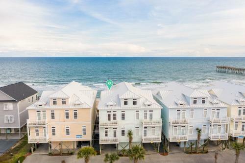 New Listing! Oceanfront Oasis With Sparkling Pool Townhouse