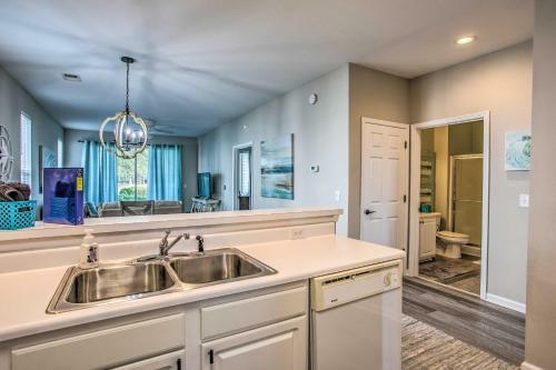 Apartamento Golf Retreat, Pool - Ideal Sunset Beach Spot!