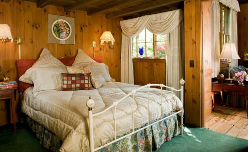 Posada 1906 Pine Crest Inn