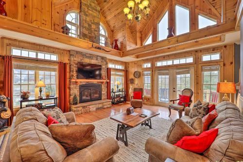 Mountainside Vilas Home Hike, Ski And Explore!