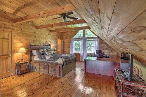 Summits End Hideaway With Grill And Hot Tub!