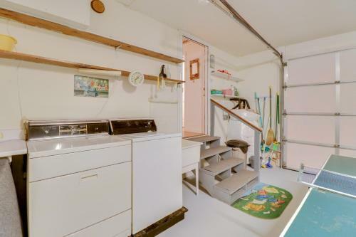 2 Bed 2 Bath Vacation Home In Whittier I