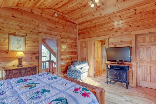 3 Bed 3 Bath Vacation Home In Whittier