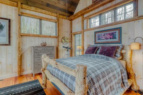 2 Bed 2 Bath Vacation Home In Whittier VI