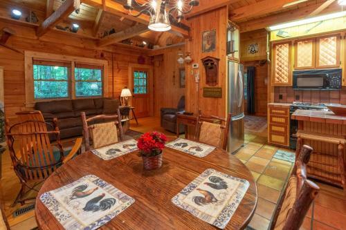 Creekside Bunkhouse