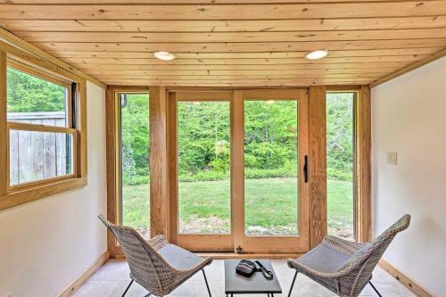 Custom Creekside Cabin 15 Mi From Asheville!